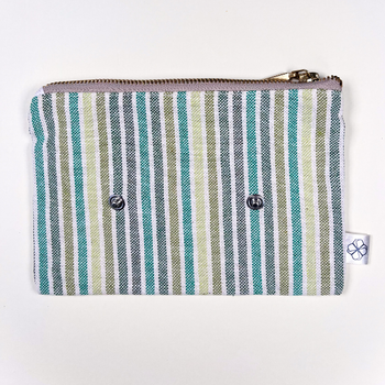 Mała kosmetyczka w paski na Twój szampon i odżywkę